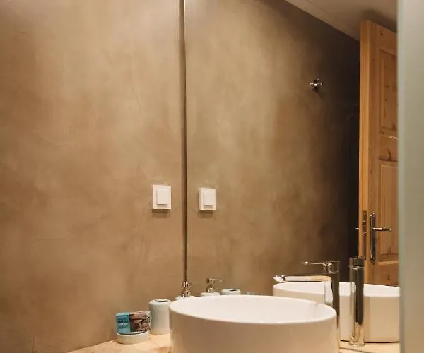 Daire Votsalo Cozy *